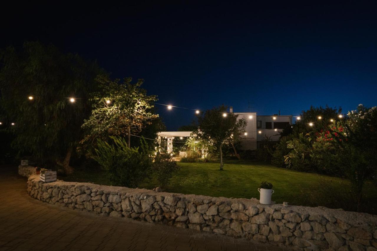 Prestigiosa Villa Con Piscina Condominiale مونوبولي المظهر الخارجي الصورة